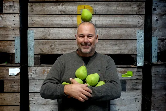 Steve'z familiebedrijf, peren en sappen uit Schalkwijk voor Made In kerstpakketten